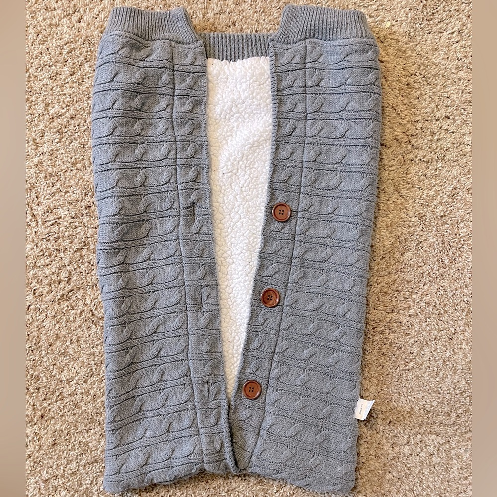 Knitted Baby Snuggler